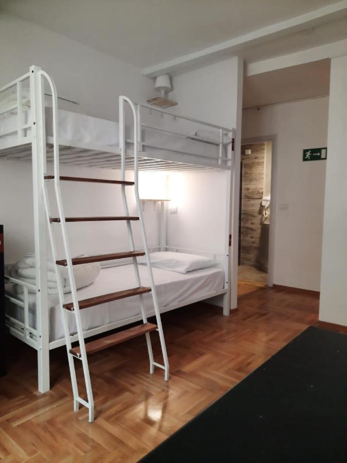 New Generation Hostel Belgrado Exterior foto